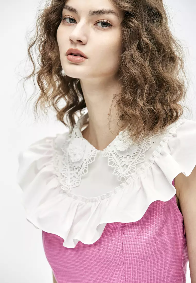 Fitted Pink Short Dress With Contrast Flounce Collar