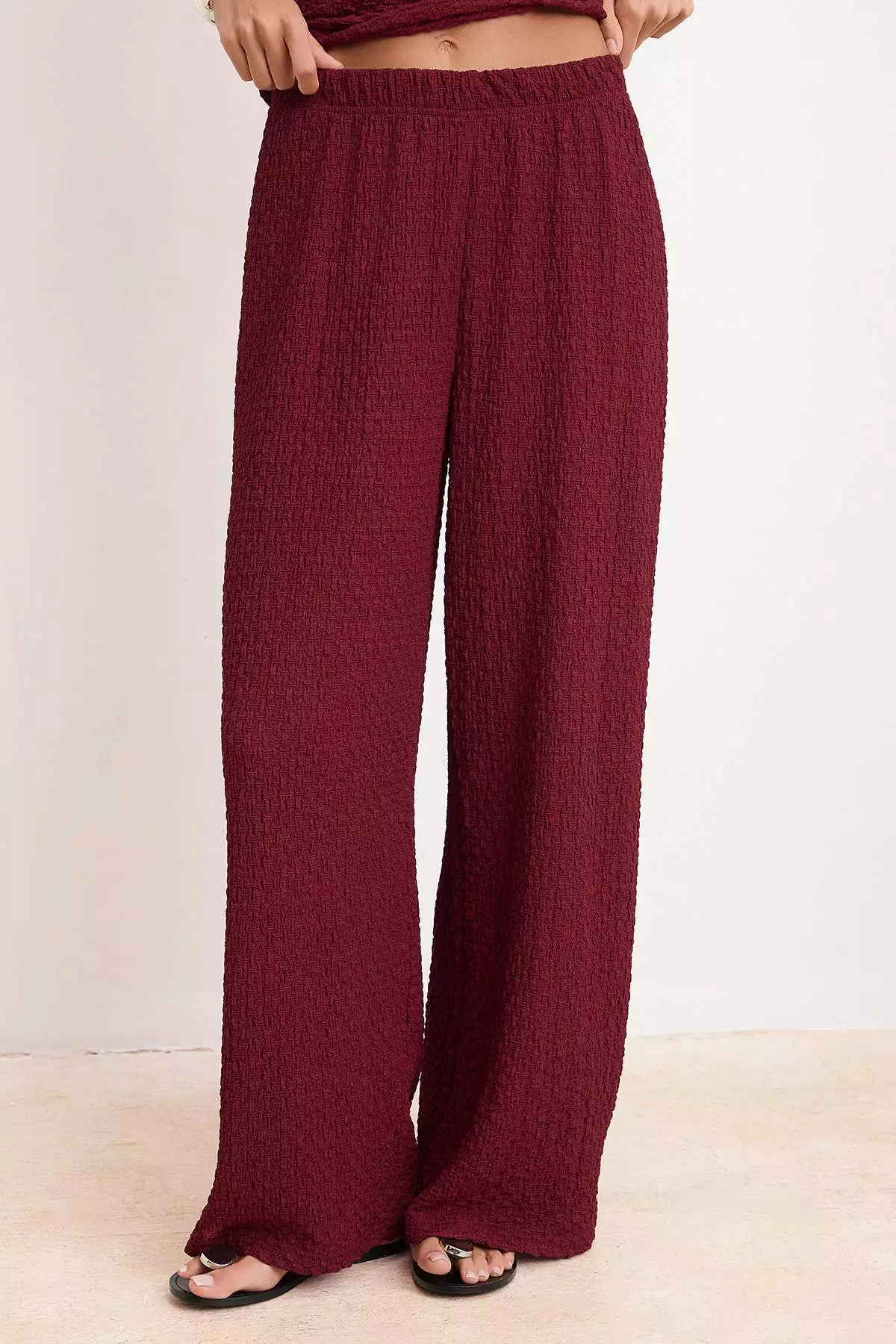 Burgundy Fitted/Sleeveless Wide-Leg Textured Knitted Top And Bottom Set Twoss26Au8