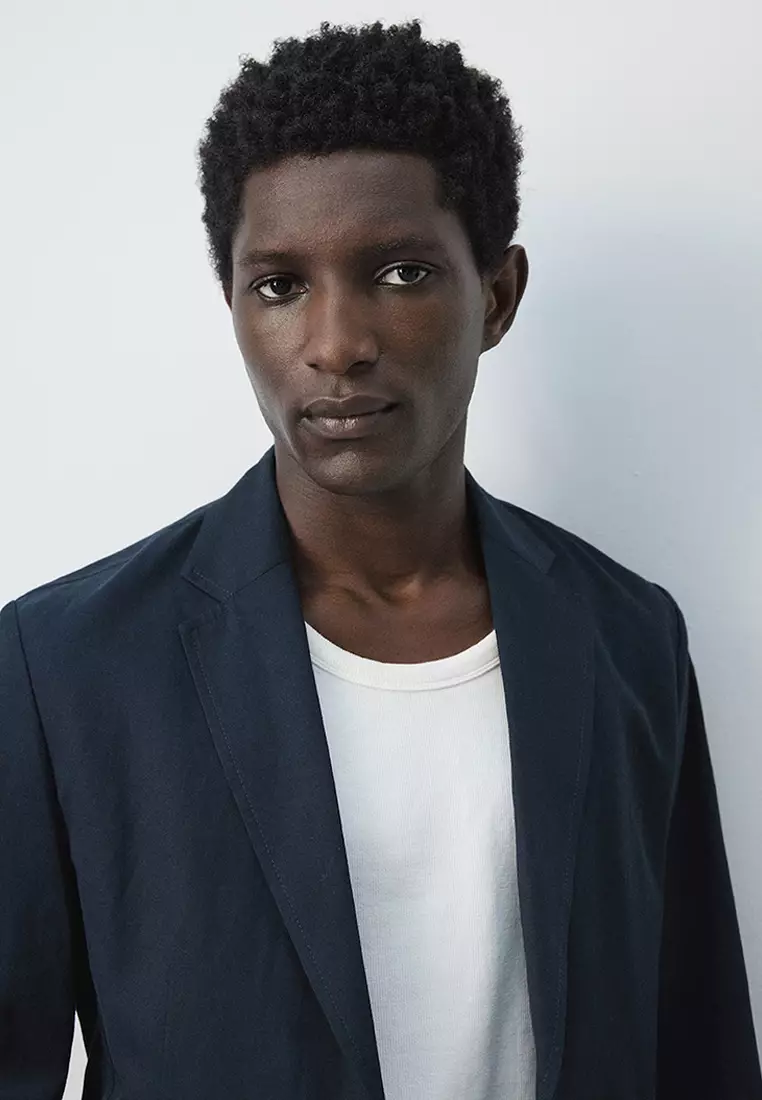 Slim-Fit Suit Jacket Made From A Linen-Lyocell Blend