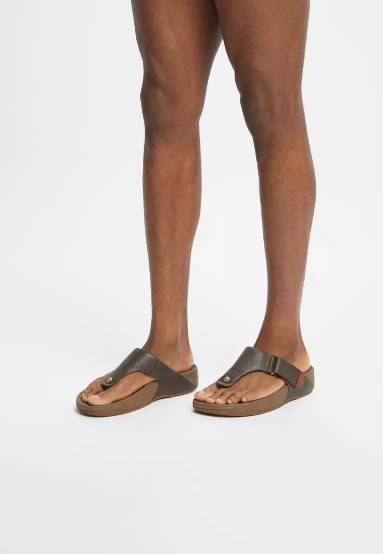 FitFlop TRAKK II Men's Leather Toe-Post Sandals - Chocolate Brown (279-167)