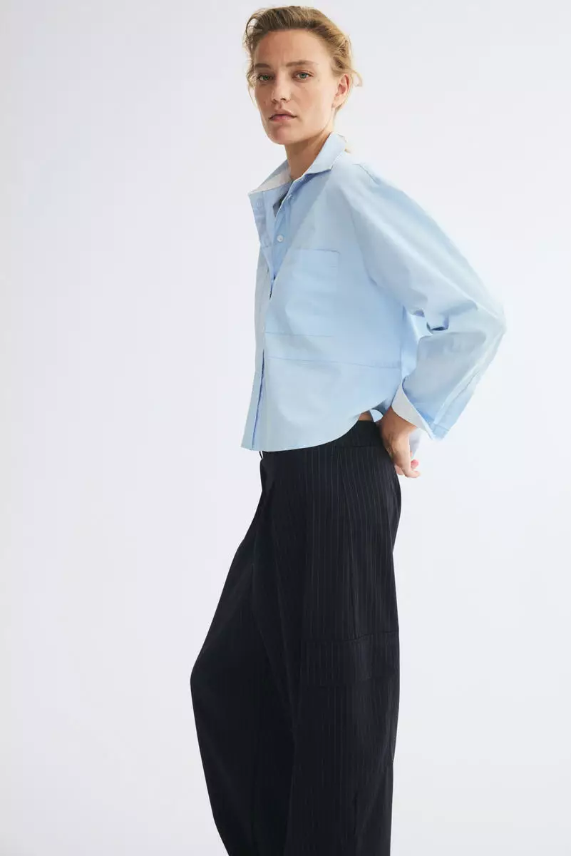 Wide cargo trousers