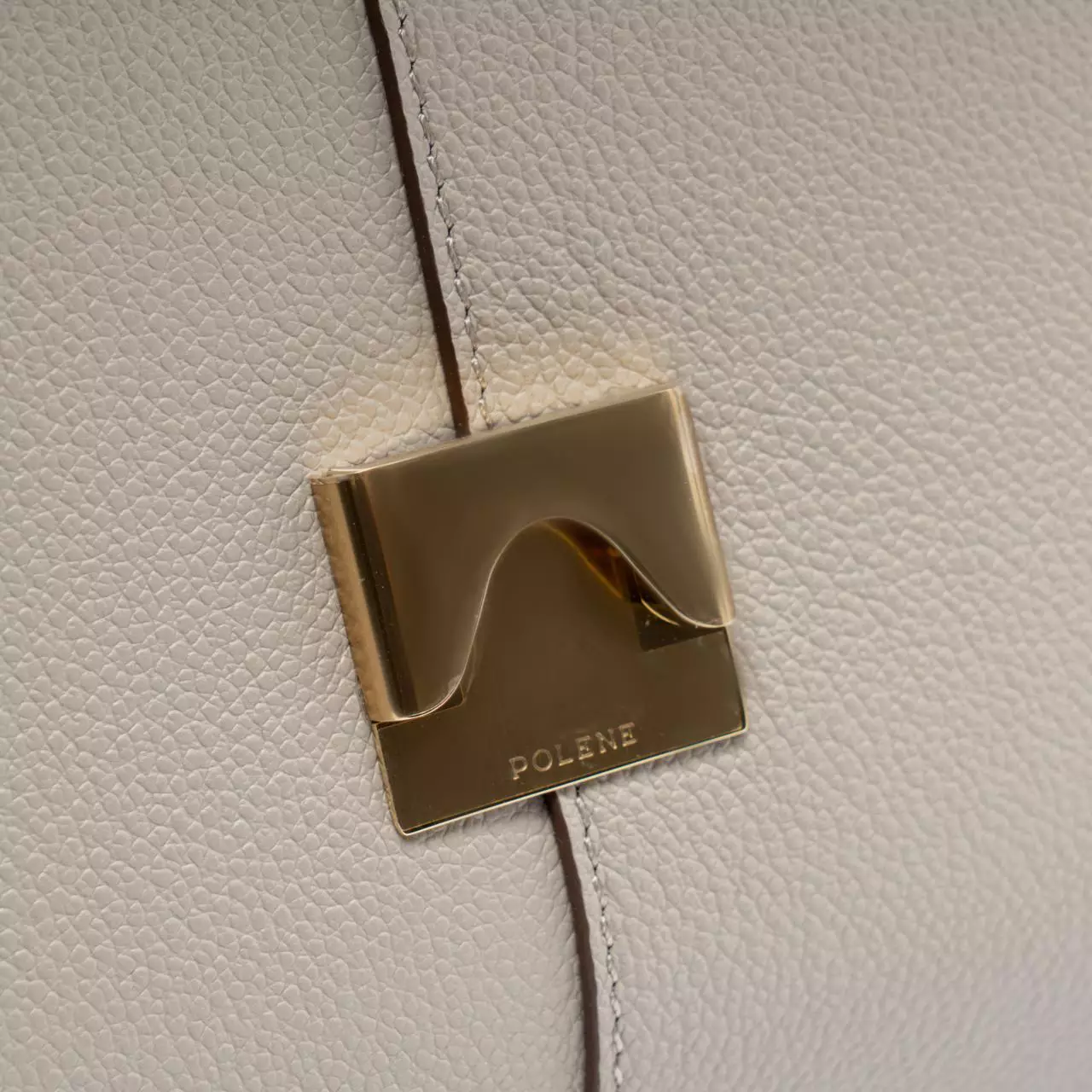 Mokki Grained Leather Handbag Mist Ghw