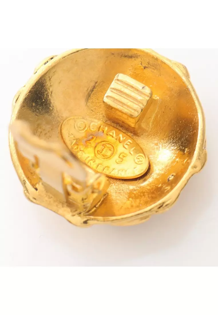 Pre-Loved Chanel coco mark earrings GP gold 25