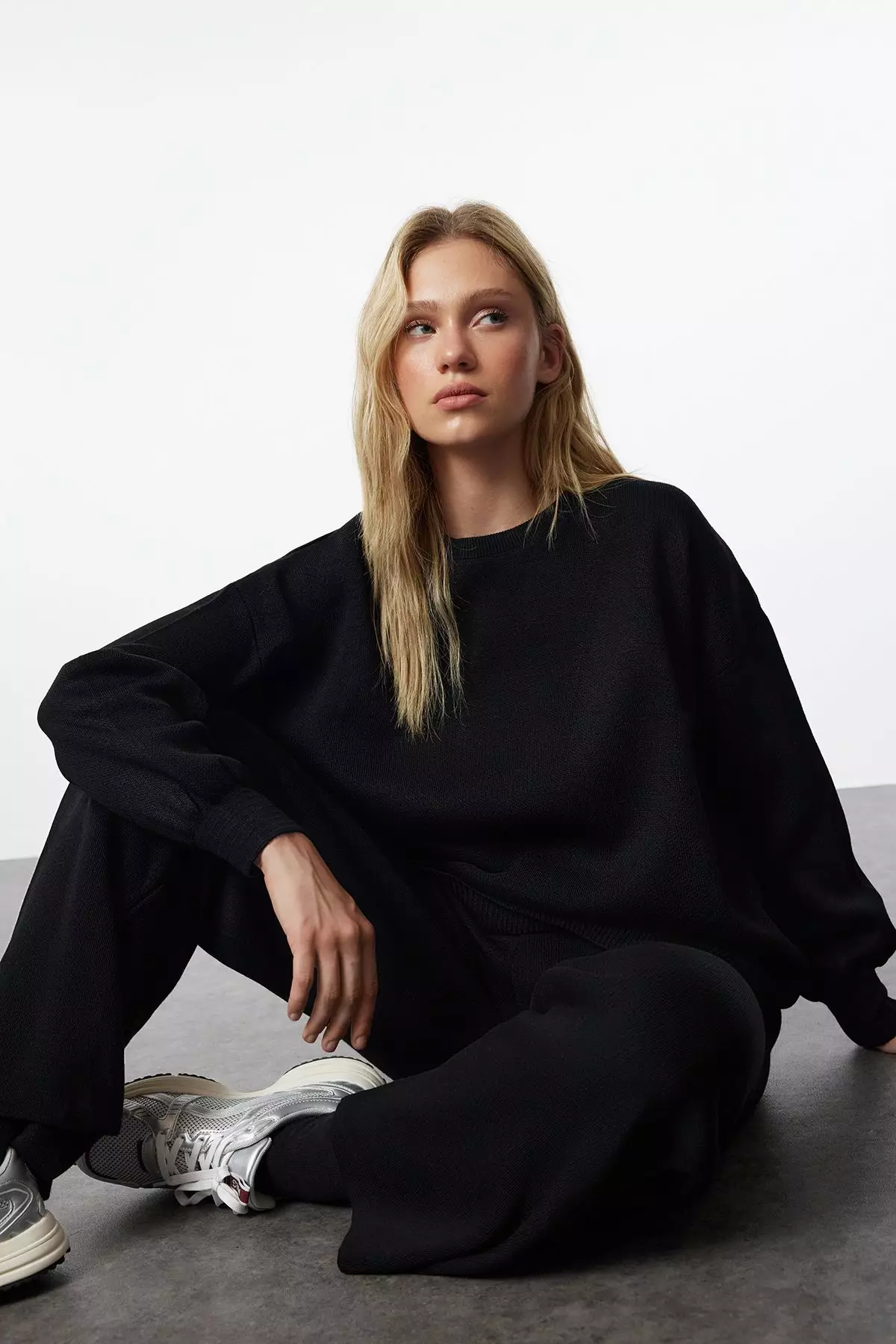 Black Wide Pattern Balloon Sleeve Knitwear Top-Bottom Set TWOAW24AU00067