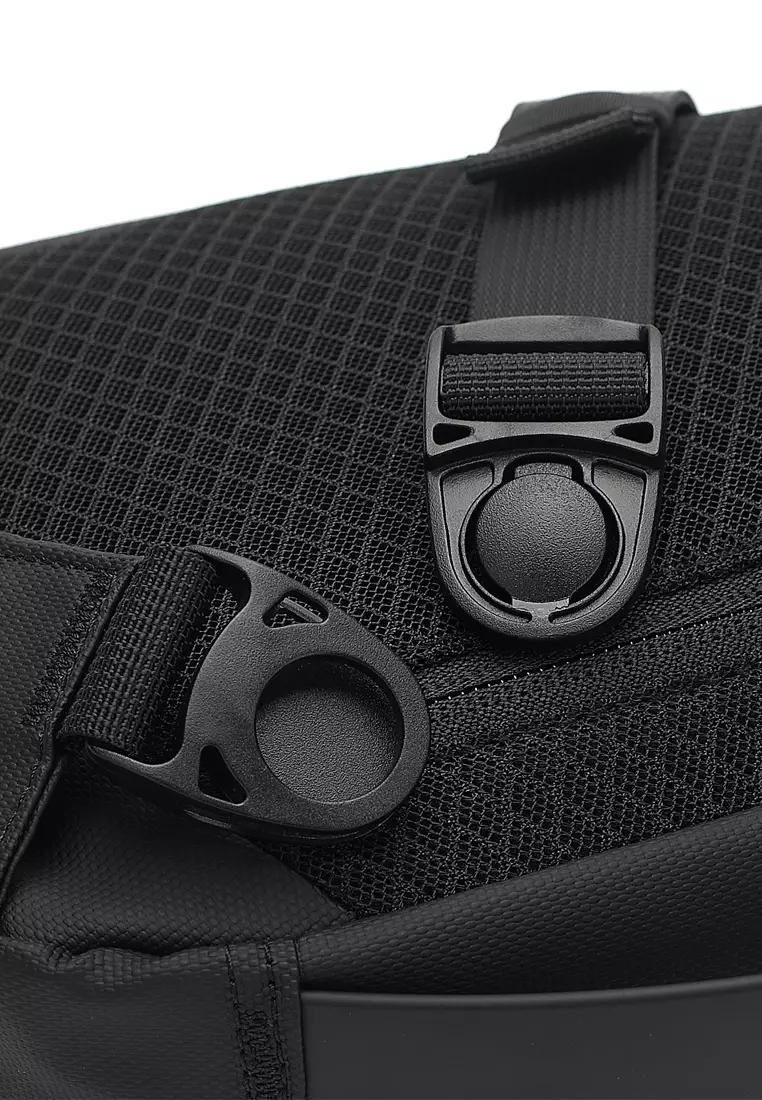 Men's Chest Bag / Sling Bag / Crossbody Bag (Tas Dada / Tas Selempang Pria)