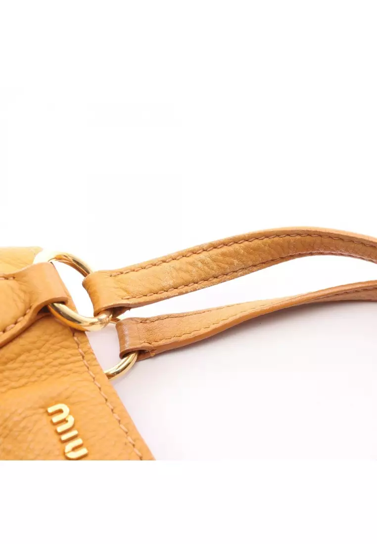 Pre-Loved MIU MIU VITELLO CARIBU Vitello Caribu Handbag leather yellow 2WAY