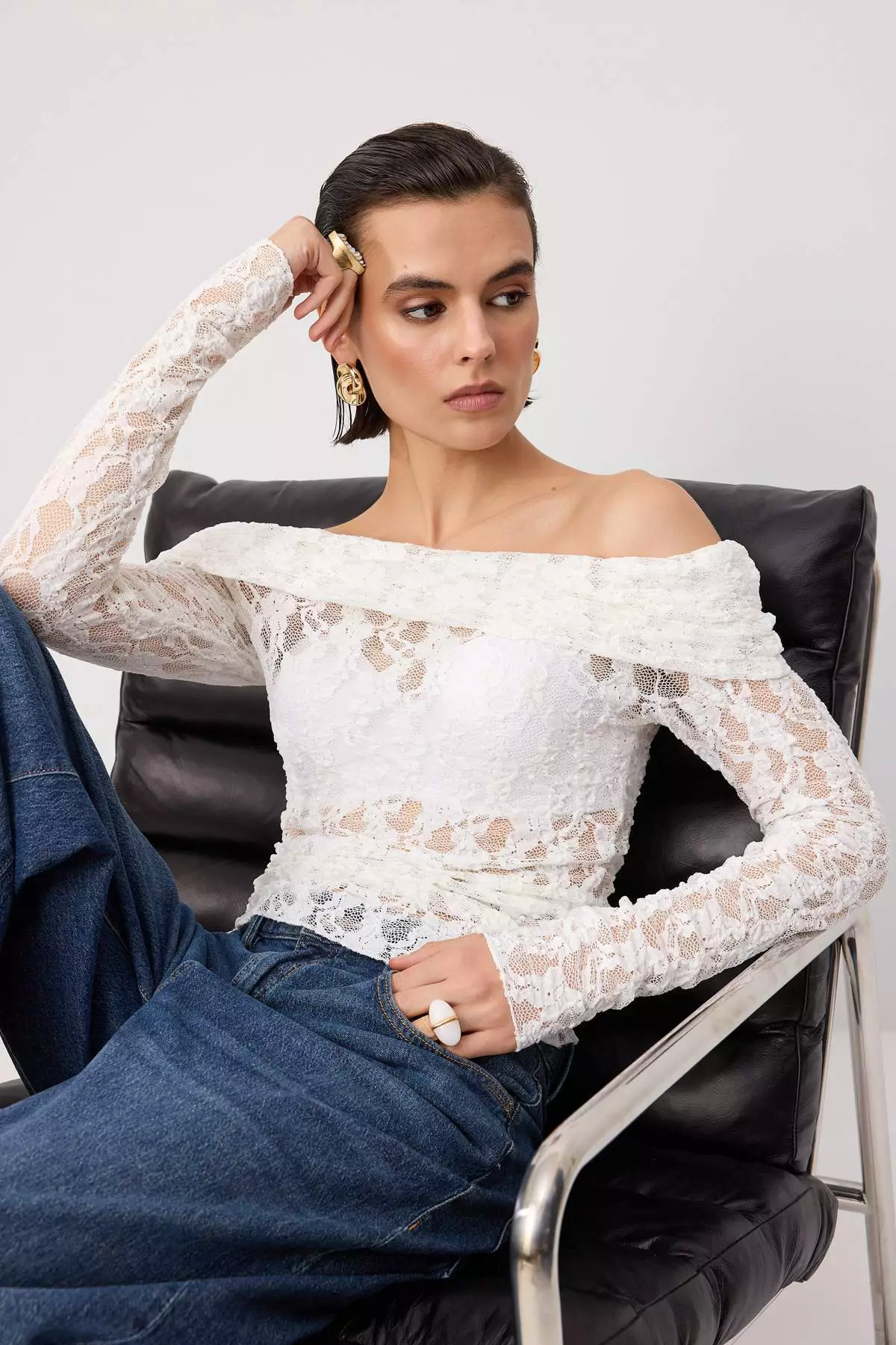 Trendyol Ecru Plain Fitted Carmen Collar Low Sleeve Long Sleeve