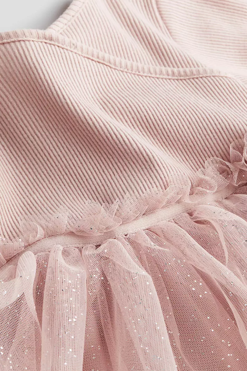 H&m pink tulle skirt hotsell