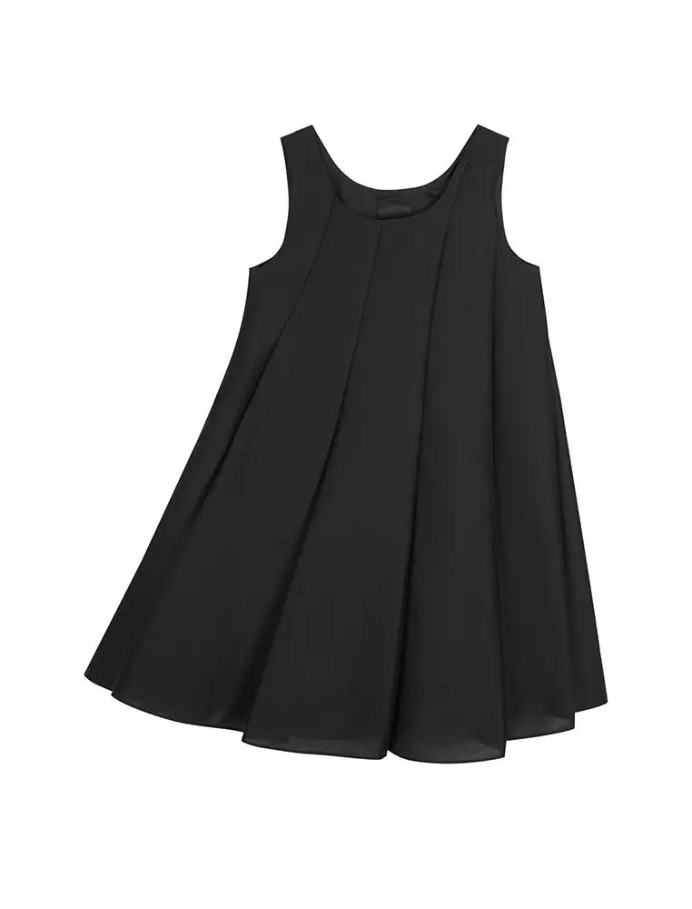 sleeveless dress