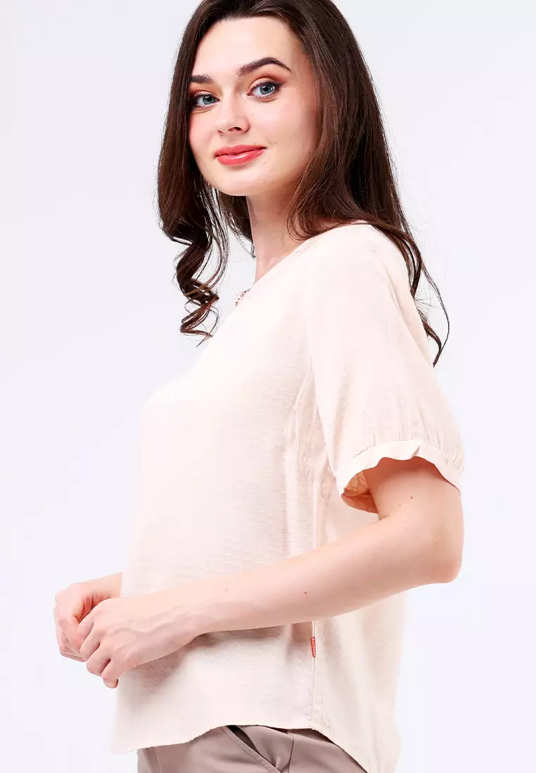 Short Sleeves Roundneck Blouse