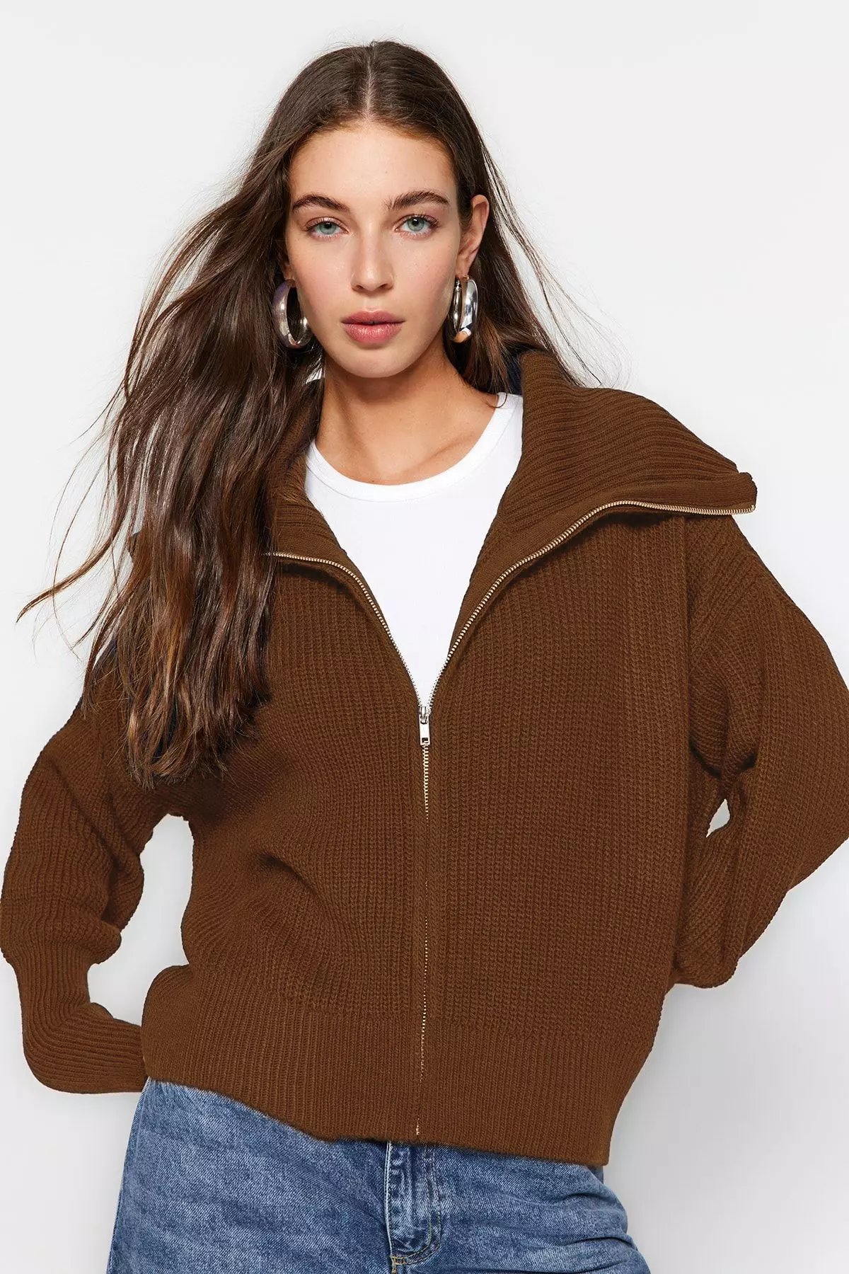 Light Brown Wide Fit Turn Down Collar Zipper Knitwear Cardigan