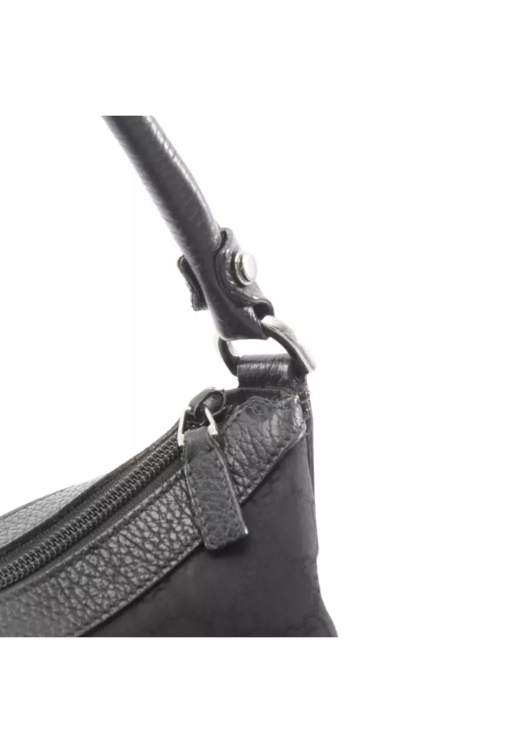Pre-Loved Gucci GG nylon one shoulder bag Nylon leather black