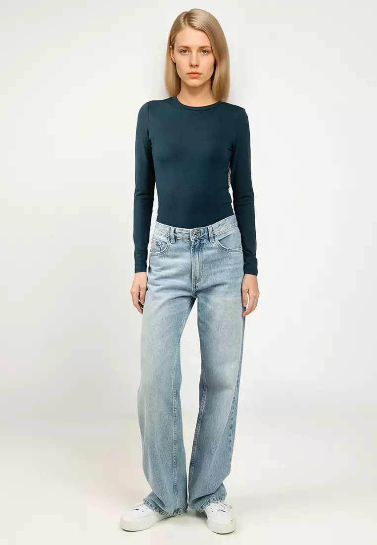 All Day Crew Long Sleeves Top