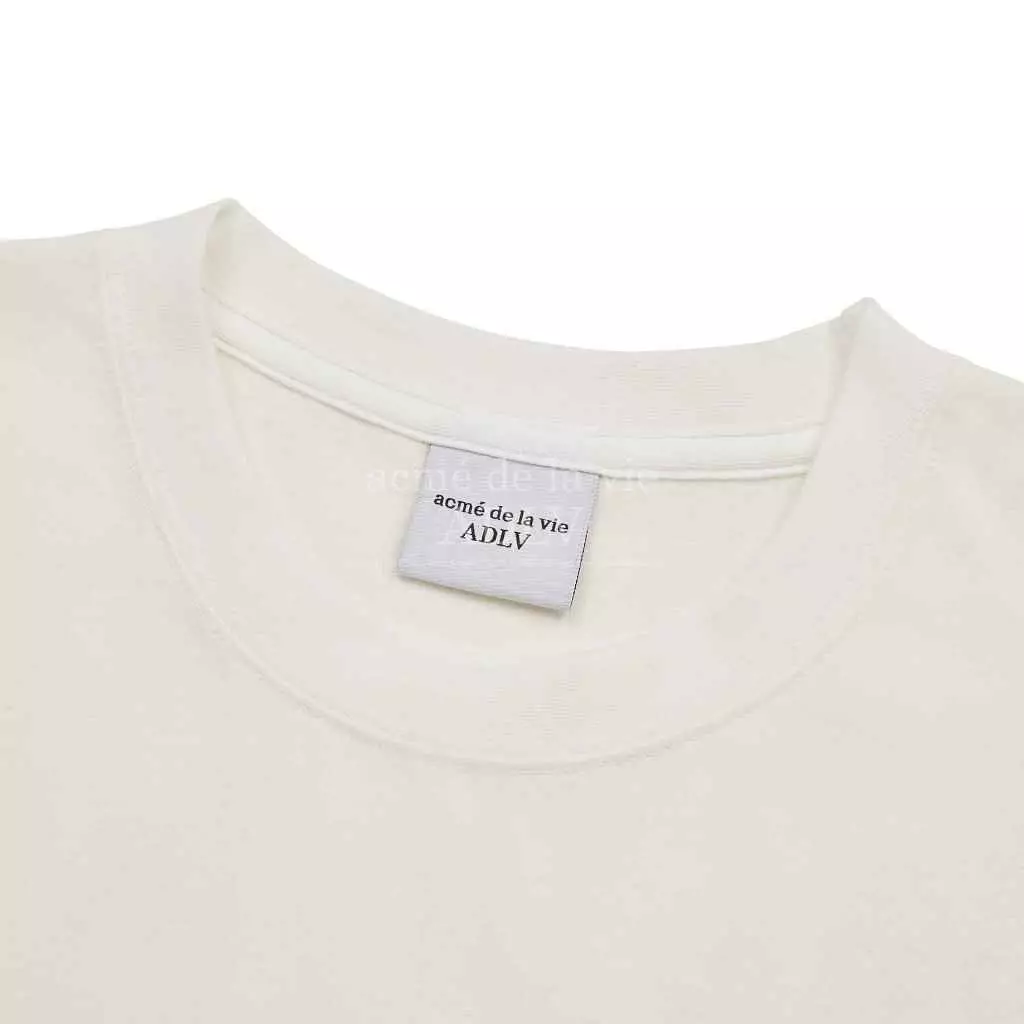 FUZZY DRAGON ARTWORK SHORT SLEEVE T-SHIRT CREAM