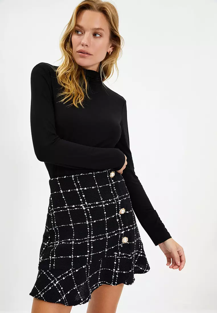 Woven Buttoned Skirt