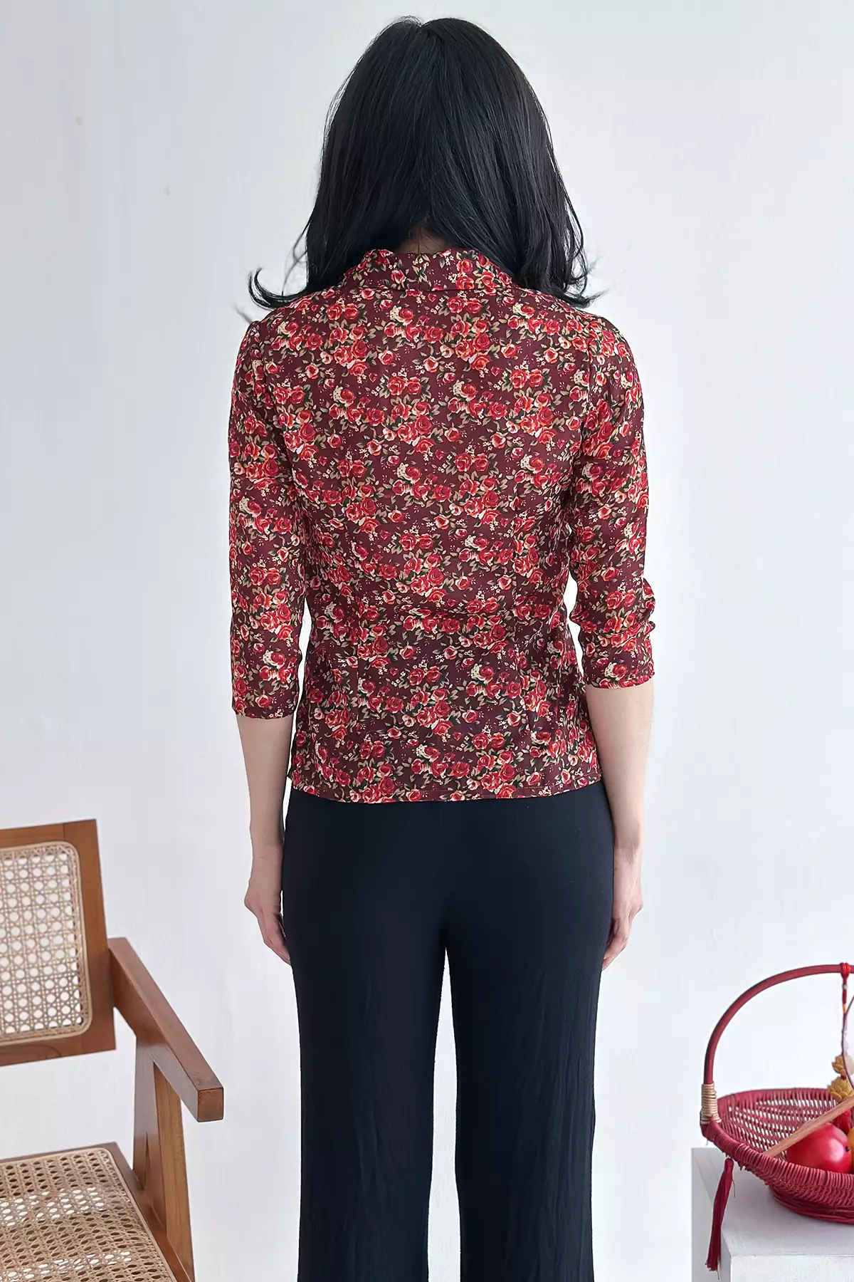 Karisma Koentum Hitam Jumputan Kebaya