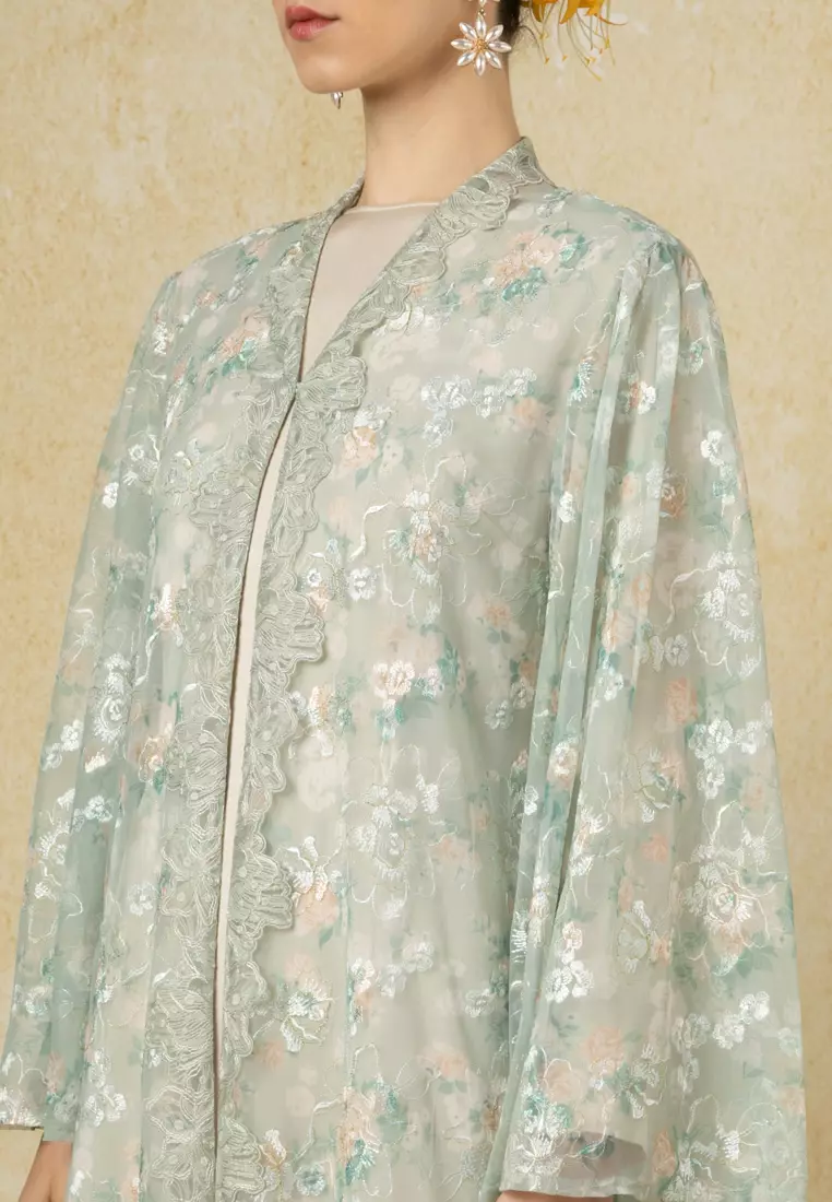 Ilayana Lace Kebaya With Inner Dress