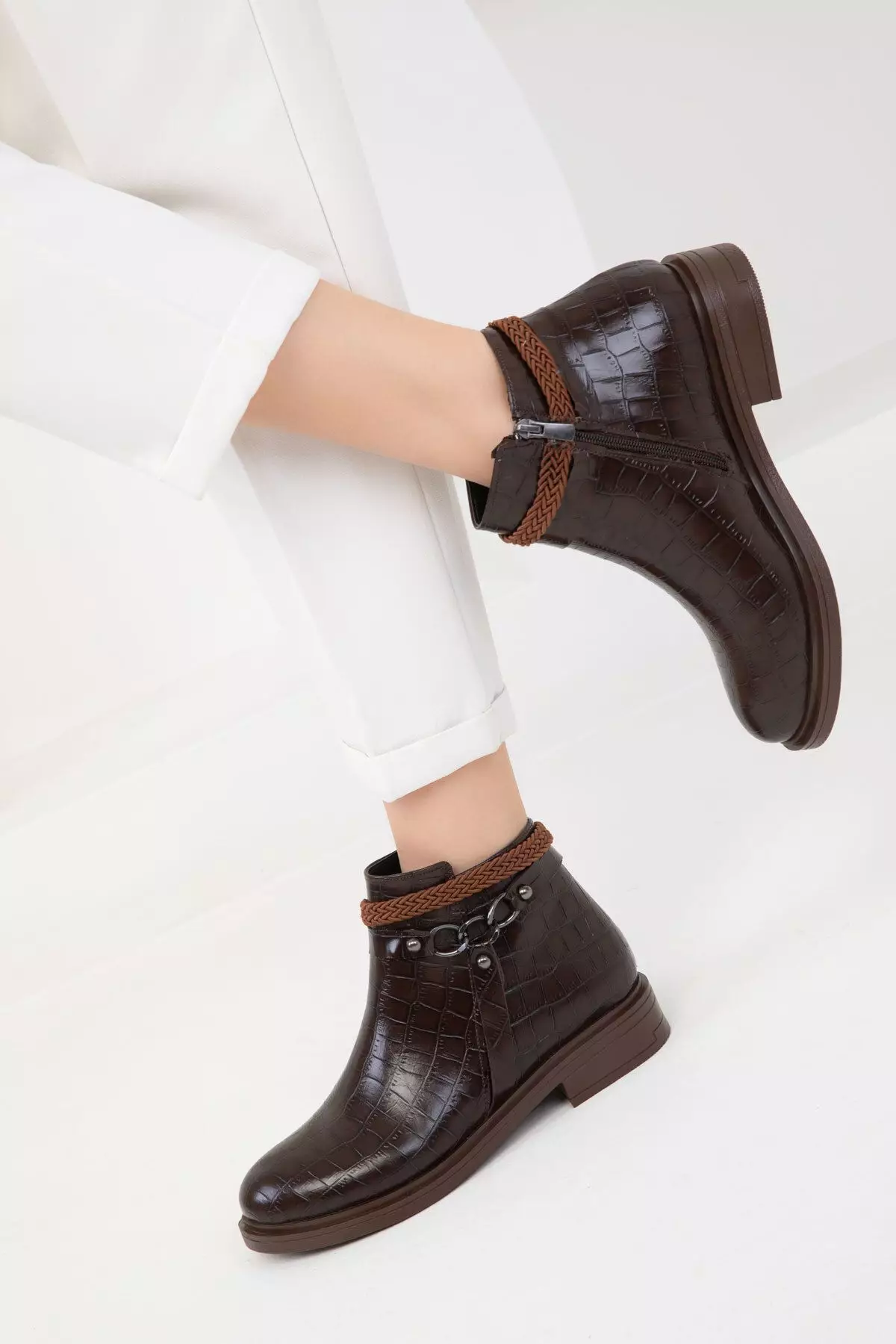 Discount on Soho  shoes - SKU: Chain Detail Ankle Boots