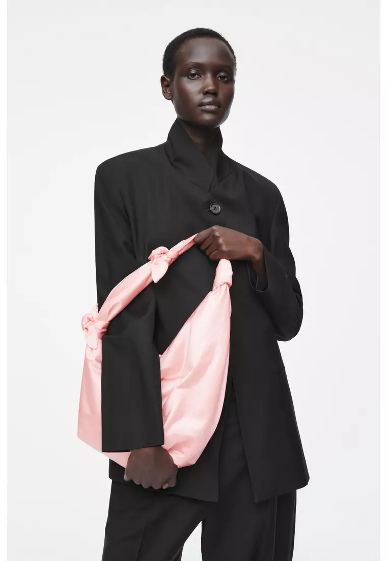 ショルダーバッグ・ポシェット [Cos] Nylon Hitch Shoulder Bag Black HITCH SHOULDER BAG - NYLON - BLACK | COS