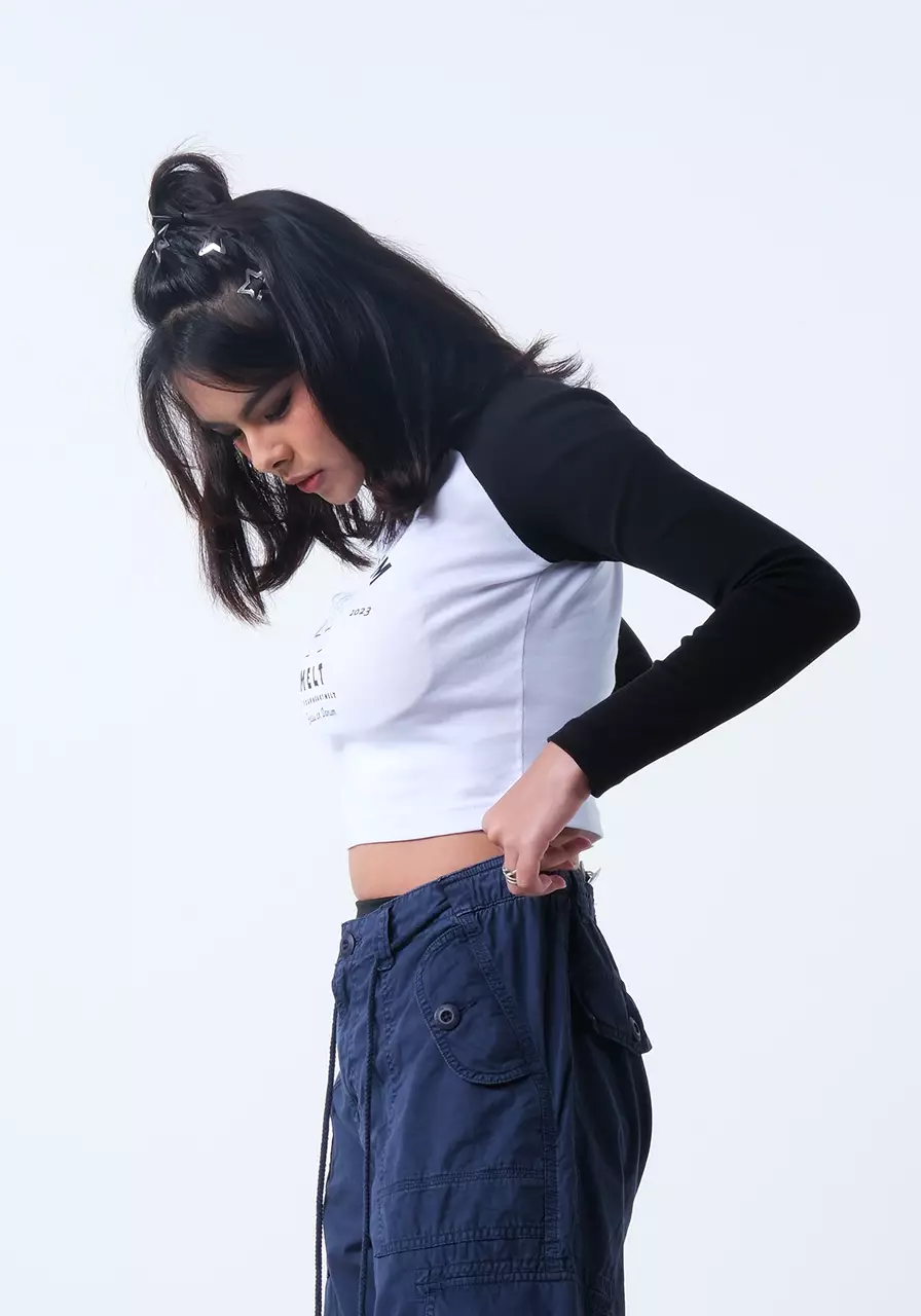 Kaos Baby Tee Lore Offwhite