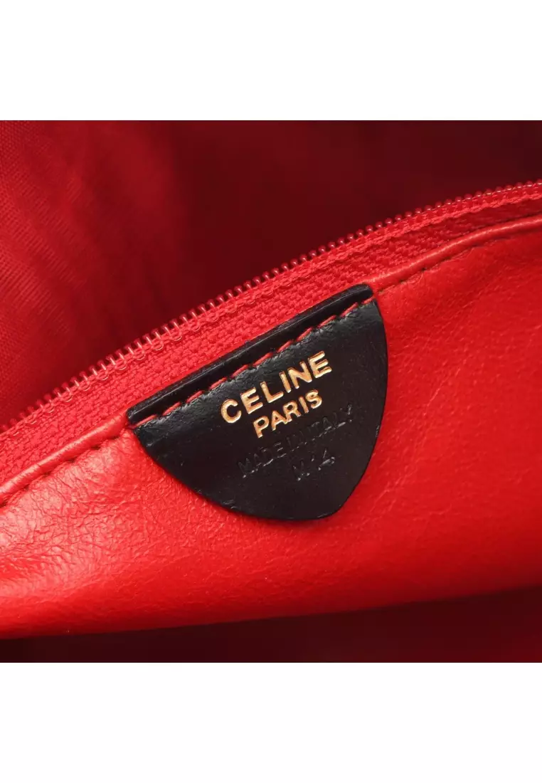 Pre-Loved Celine circle logo chain shoulder bag leather black