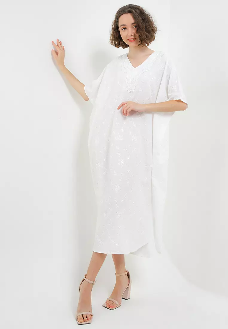 V Neck Lace Trimmed Emb Kaftan