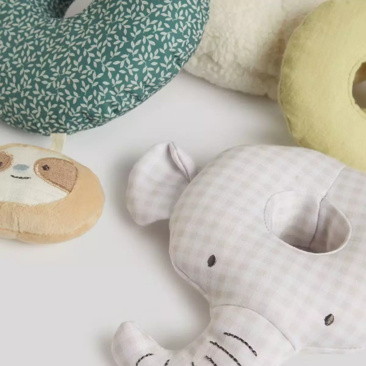 Mothercare Unisex Activity Ring Stacker - Mainan Edukasi Boneka Susun Bayi