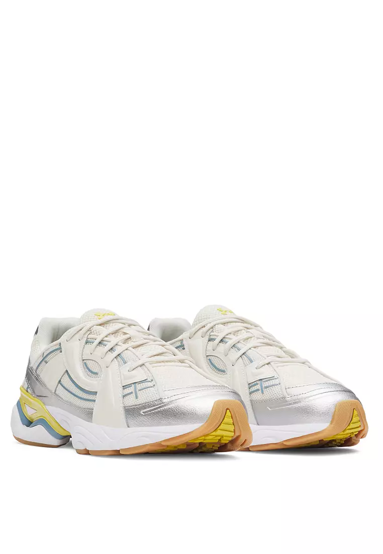 Sola Shoes