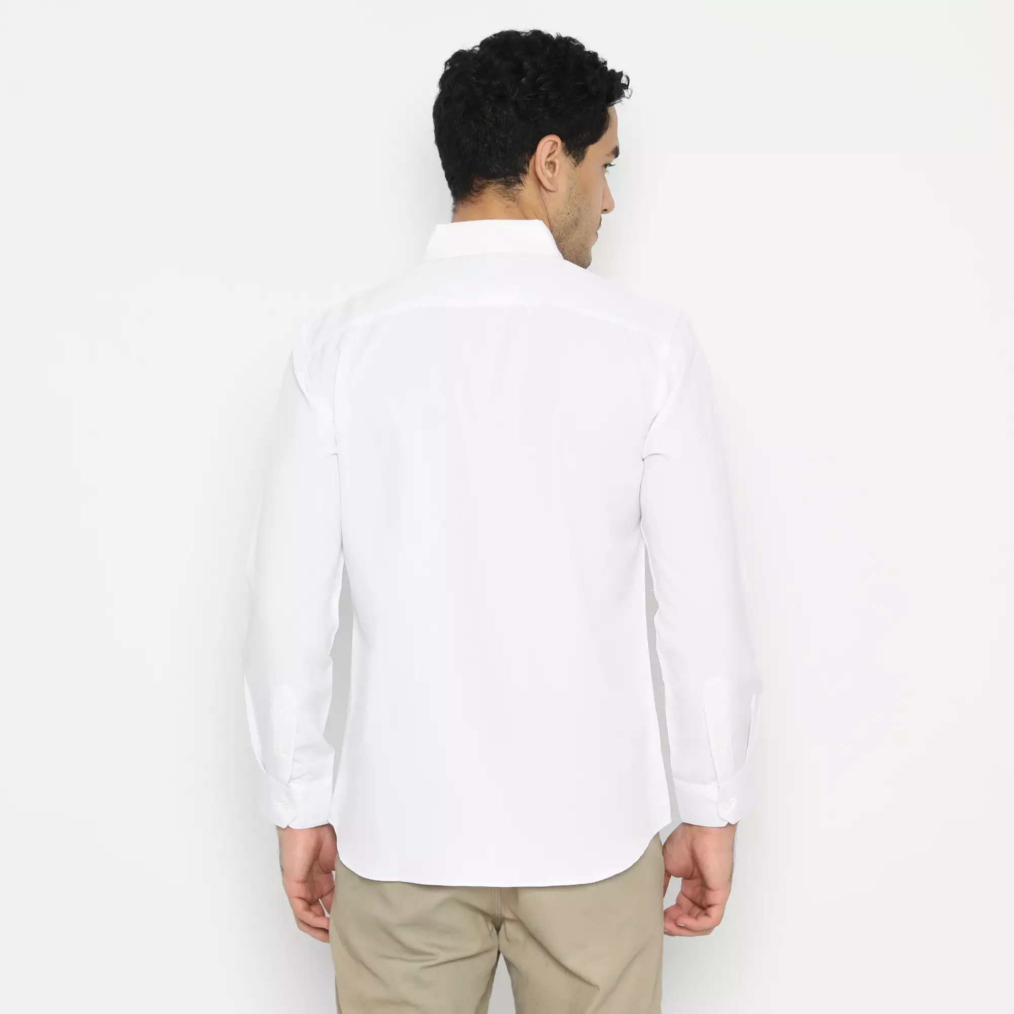 Platini Kemeja Pria Polos Lengan Panjang Polinosic Twill Putih 66243