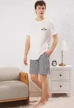 Ecru/Black