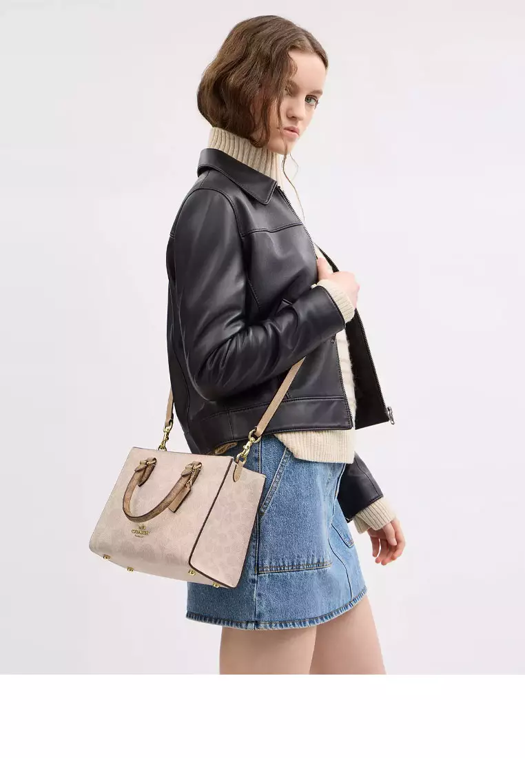Maggie Small Tote Bag In Blocked Signature Canvas