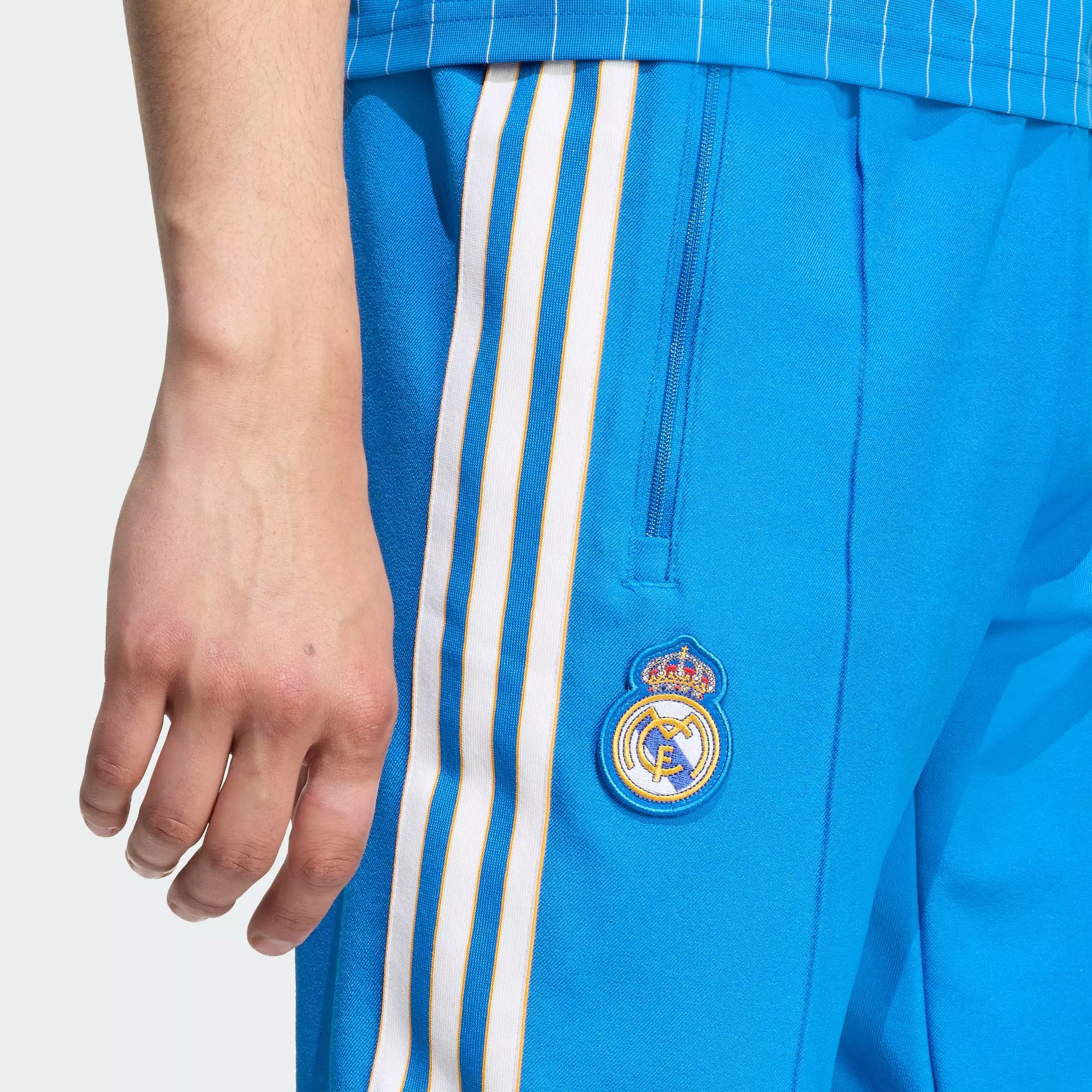 Football Real Madrid Terrace Icons Track Pants Men Blue JN3057