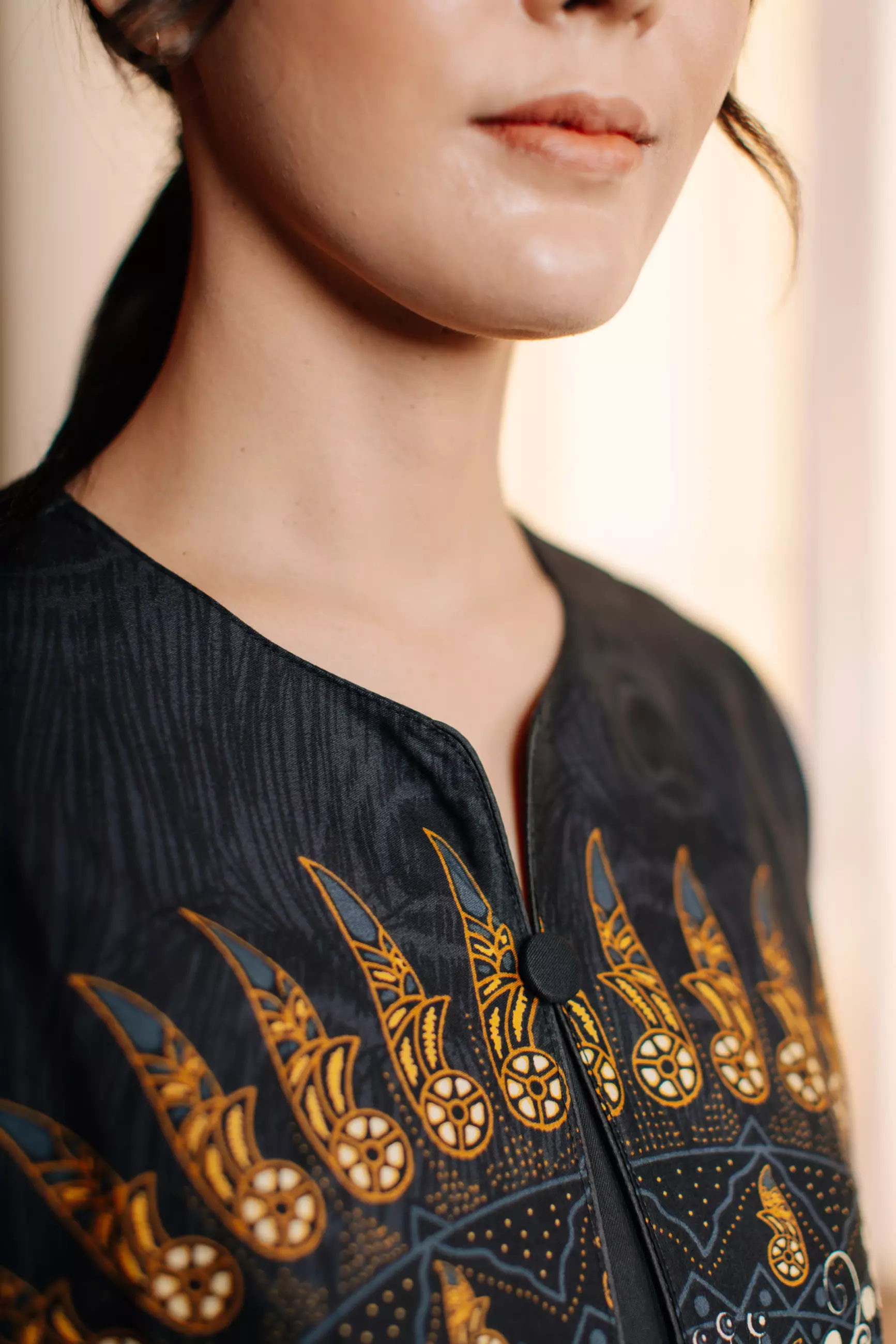 Adyatma Kalandra Blouse Batik Wanita Katun