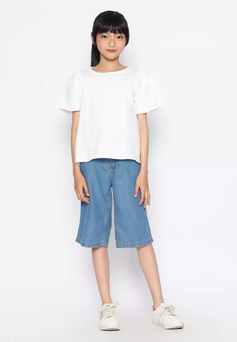 Celana Pendek Anak Perempuan Jeans Mid Blue With Model - CHEERS