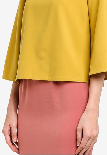 Buy Miro Blocking Kurung Kedah from 3thelabel in pink and Yellow only 429