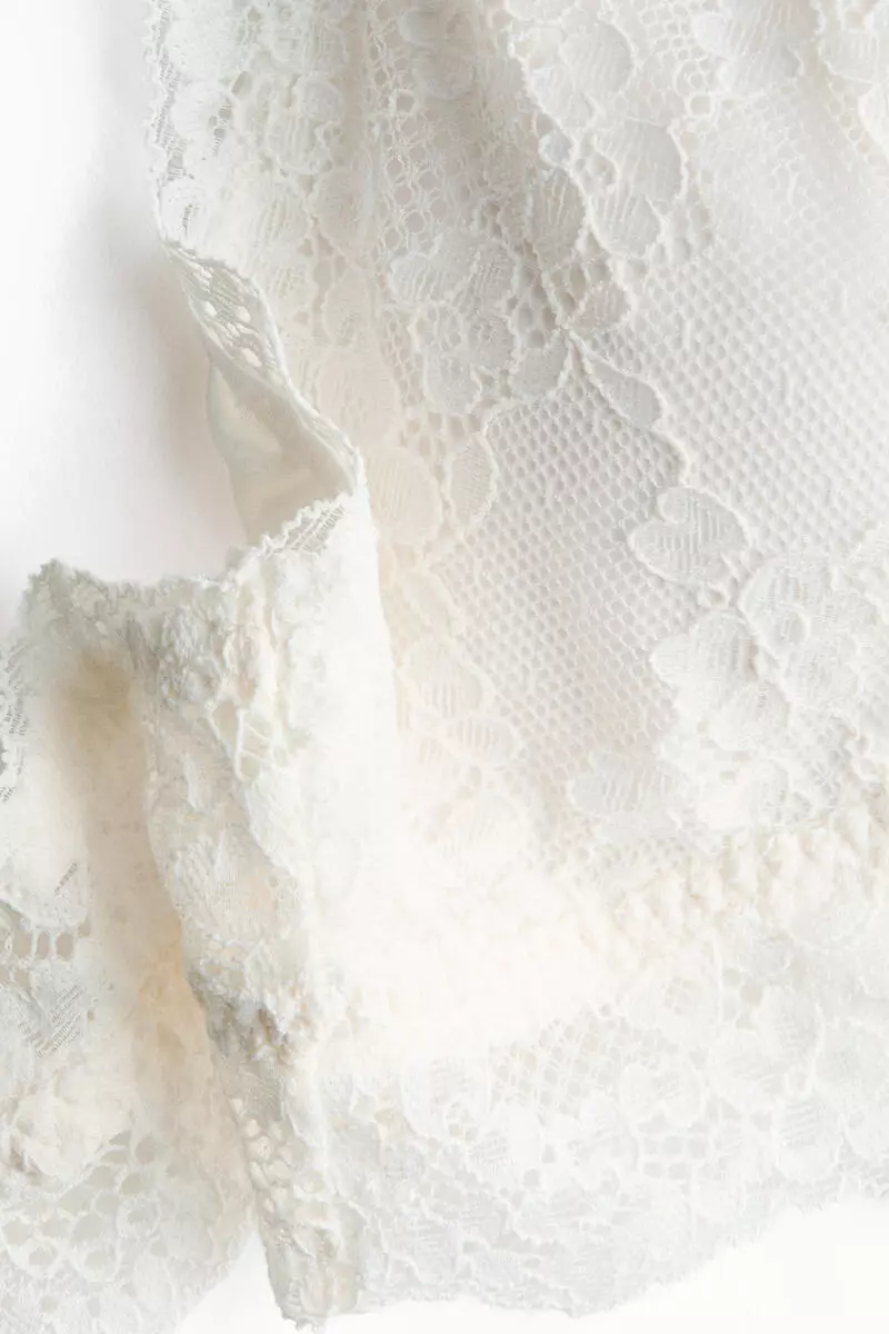 Padded soft lace bra