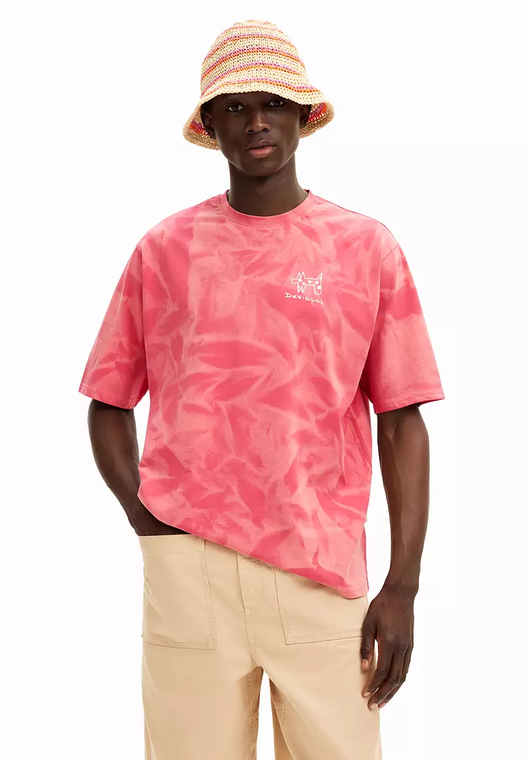Desigual Man Printed T-shirt with gradient effect.