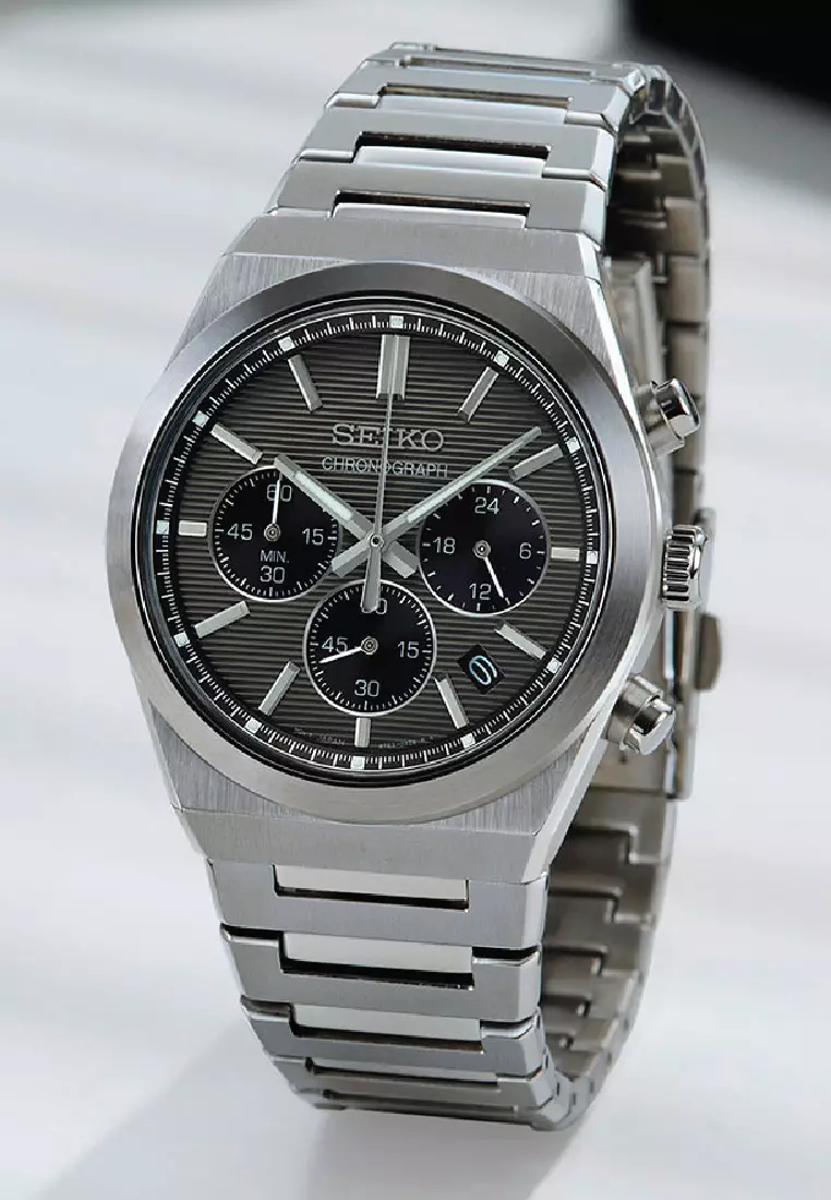 Seiko Conceptual Regular Chronograph Watch SSB455P1