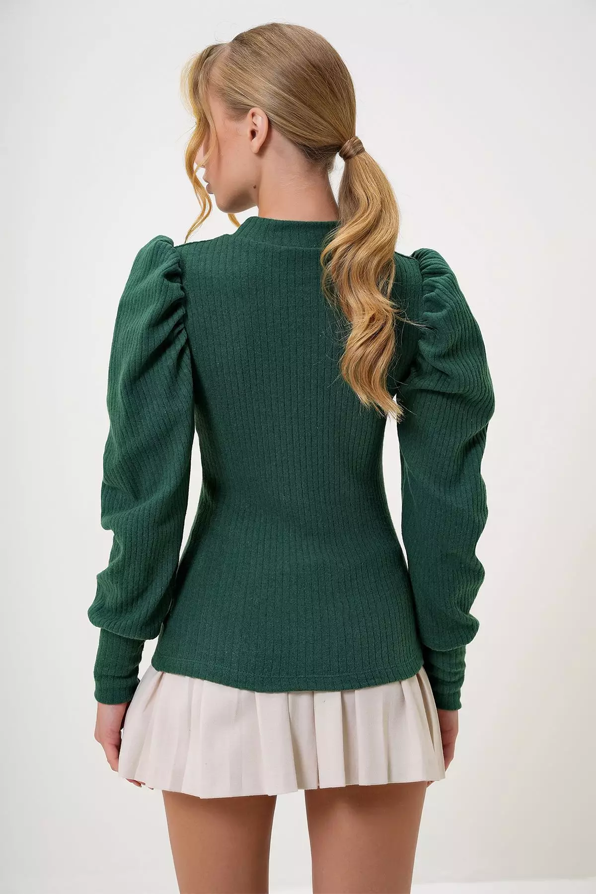 Women's Green Crew Neck Drop Neck Princess Sleeve Knitwear Blouse