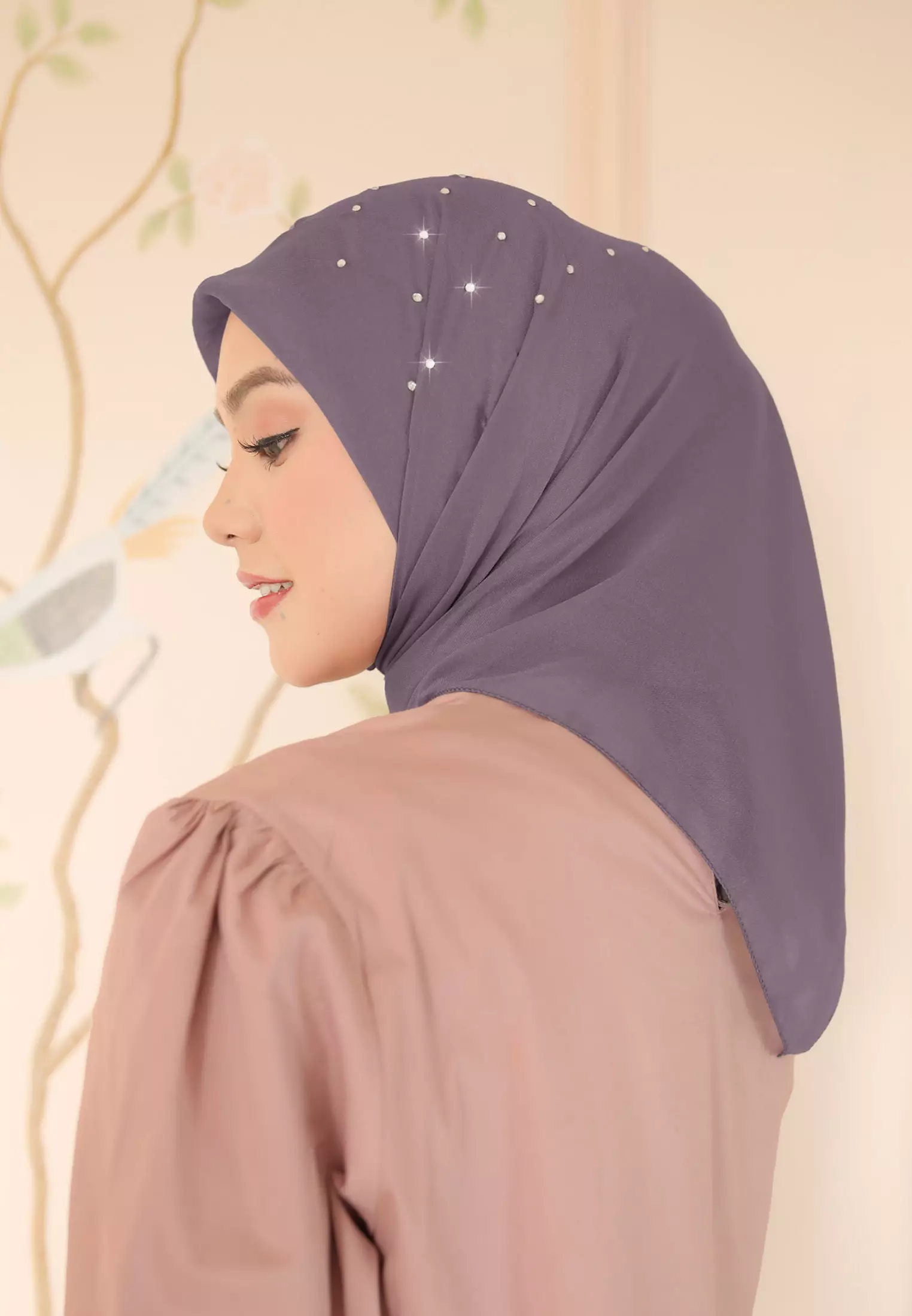 Noura Hijab Segiempat Payet Crystal | Kerudung Wanita Premium