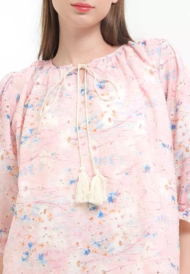 3/4 Ruffles Sleeves Flo Print Eyelet Emb Blouse W/ Tassels