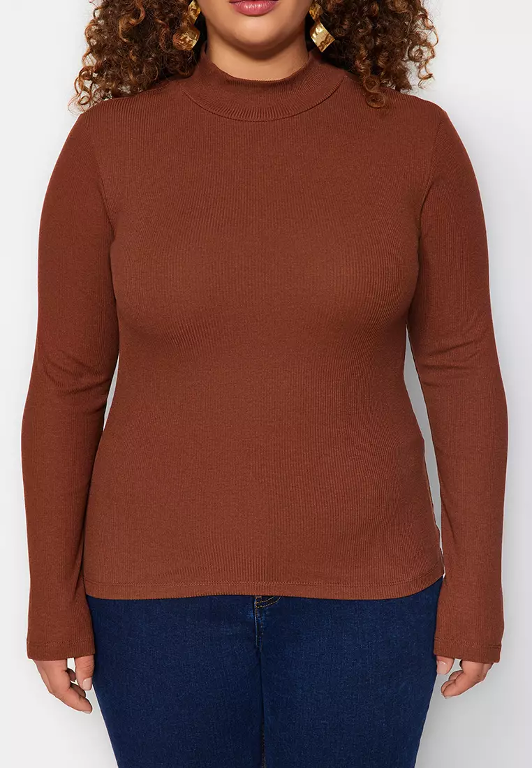 Plus Size Stand Up Collar Knitted Top