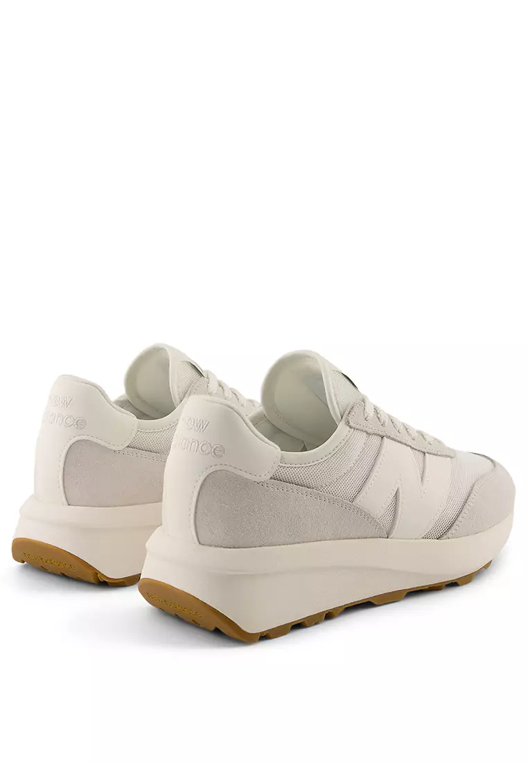 370 Classic Lifestyle Shoes