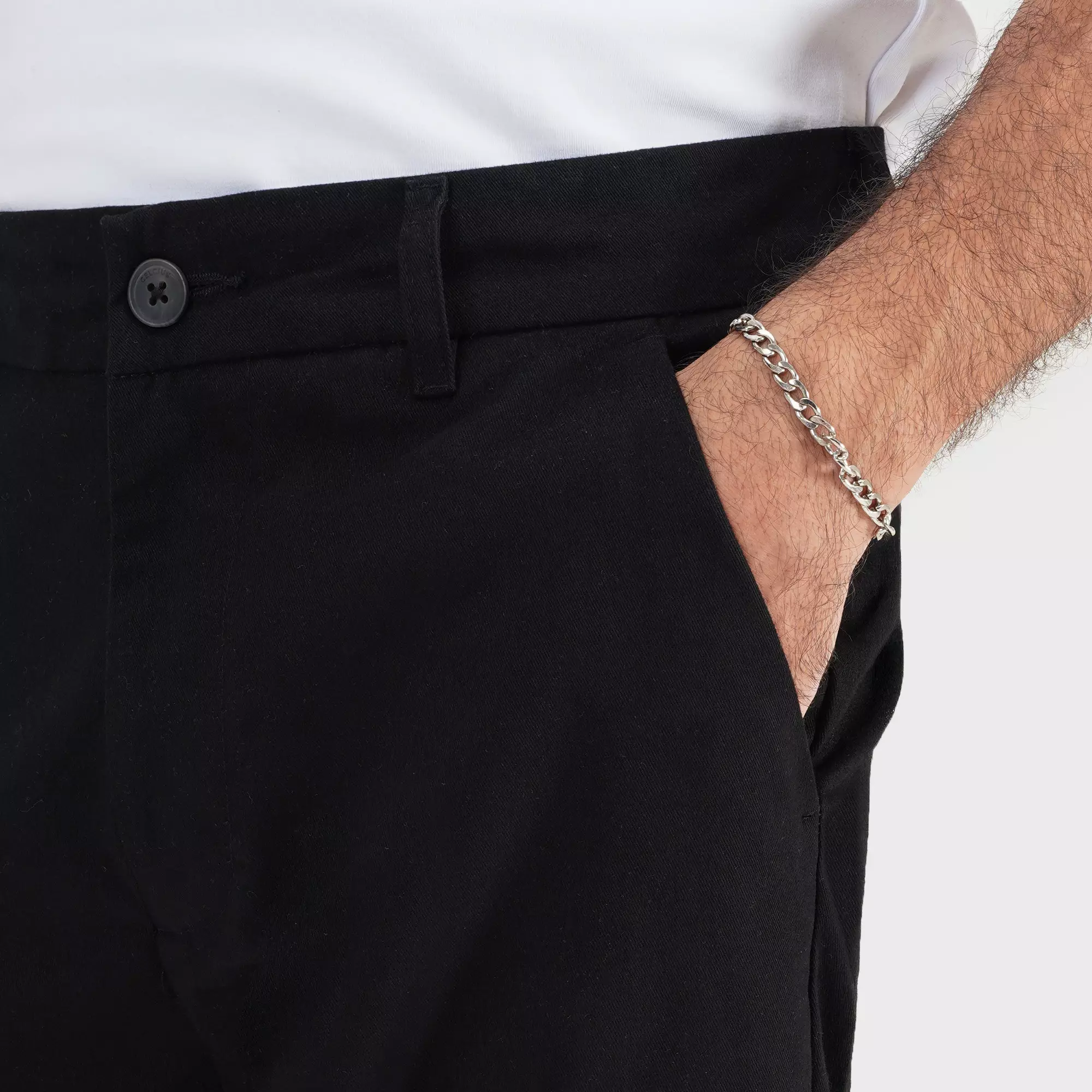 CELCIUS Celana Chinos Panjang Slim Fit L03000720C Hitam