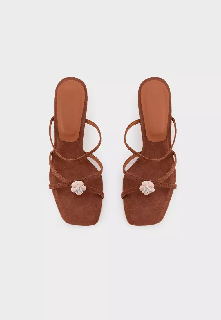 FLORAL DETAIL STRAPPY SQUARE TOE MID HEEL SLIDE