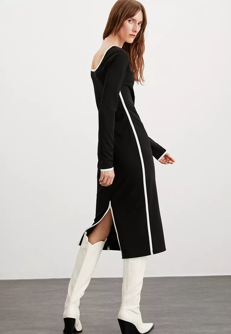 Mirabel Heart Collar Stretchy Crepe Knitted Fabric Fitted Midi Dress