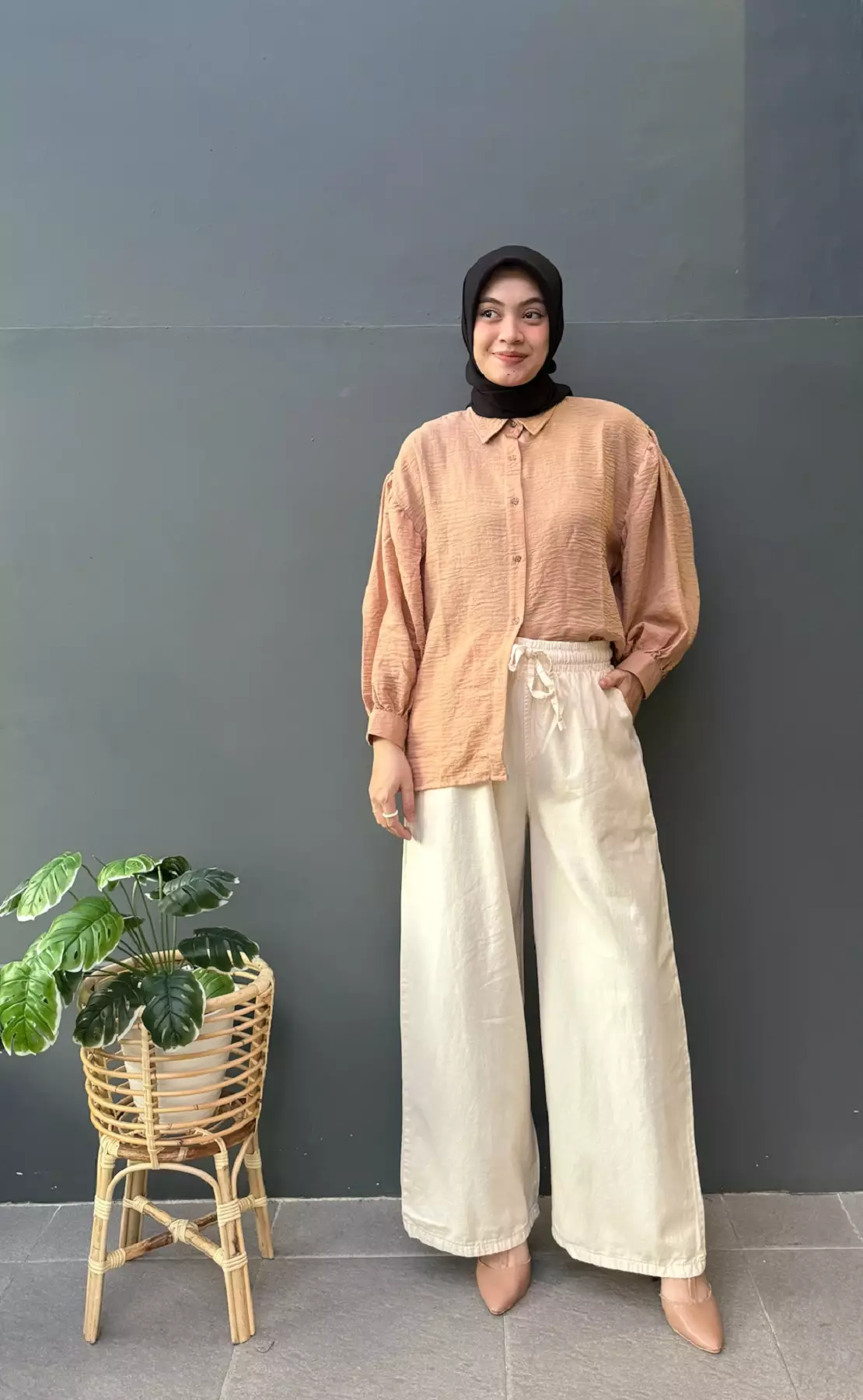 Nude Soft Jeans - Celana Kulot Pinggang Karet