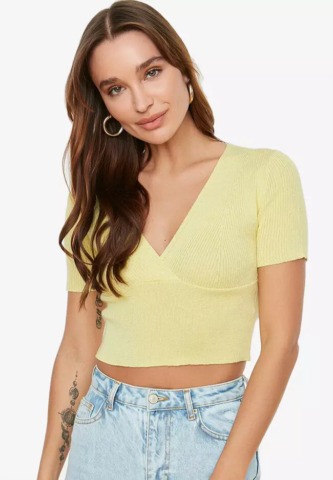 Jual Trendyol Crossover Knit Crop Top Original 2023 | ZALORA Indonesia ®