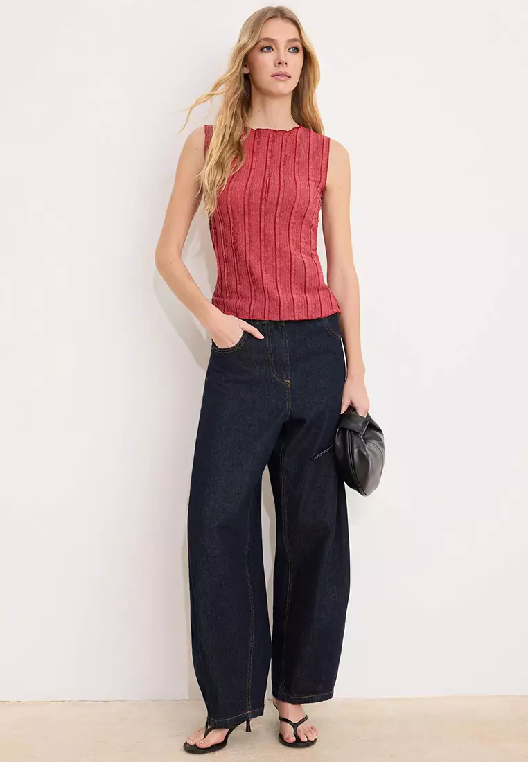 Sleeveless Textured Blouse