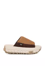 Buy UGG All Gender Venture Daze Slide Sandal - Chestnut-Ceramic